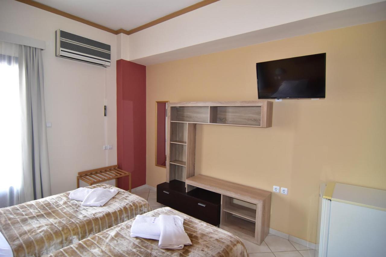 Iridanos Hotel Cảng Cảng Antikyra Ngoại thất bức ảnh