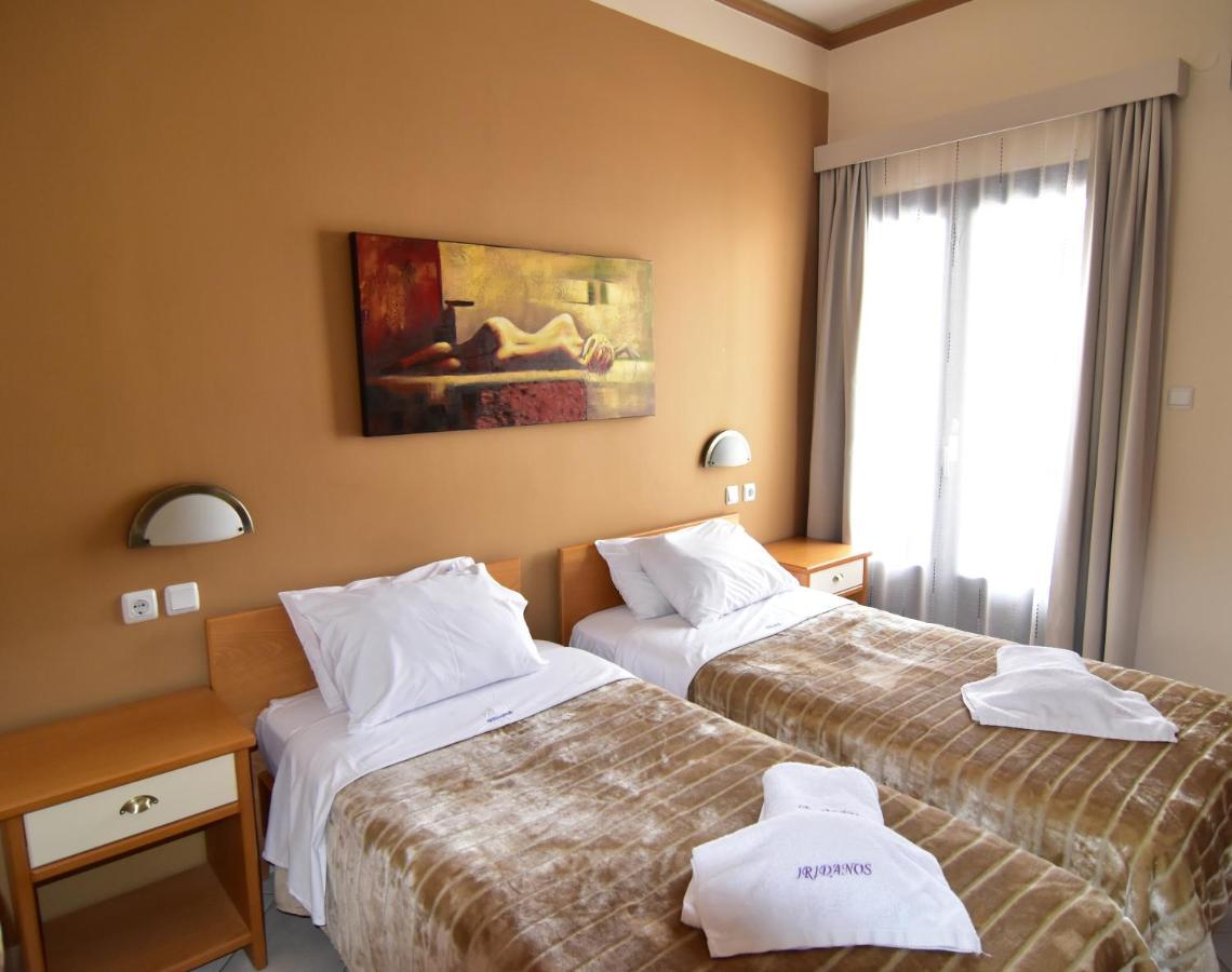 Iridanos Hotel Cảng Cảng Antikyra Ngoại thất bức ảnh