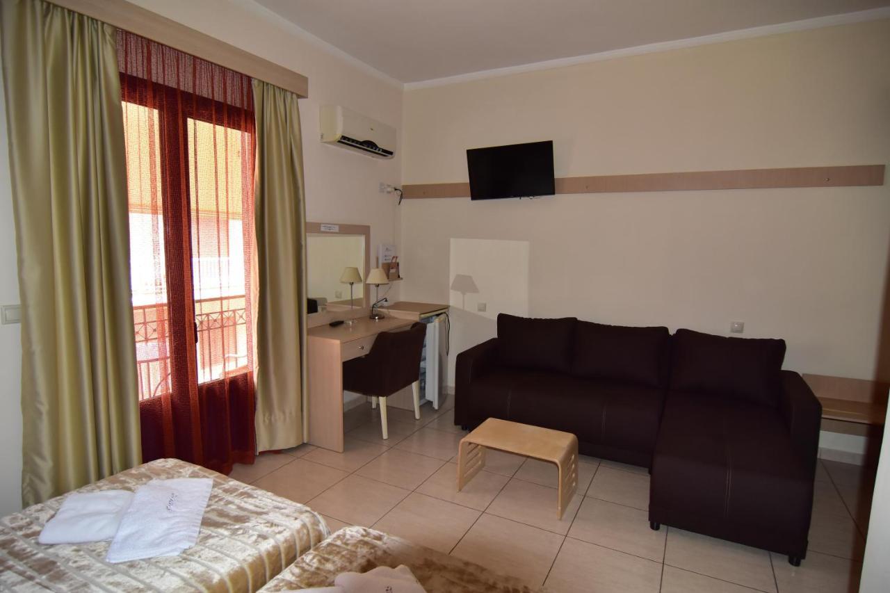 Iridanos Hotel Cảng Cảng Antikyra Ngoại thất bức ảnh