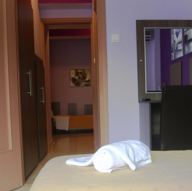 Iridanos Hotel Cảng Cảng Antikyra Ngoại thất bức ảnh