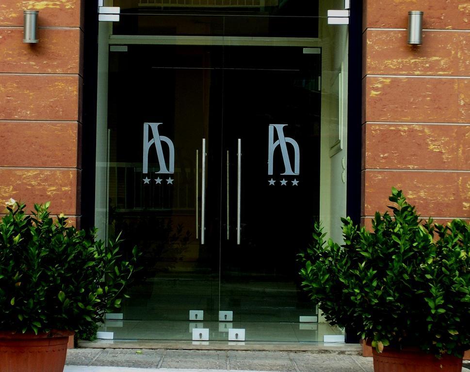 Iridanos Hotel Cảng Cảng Antikyra Ngoại thất bức ảnh