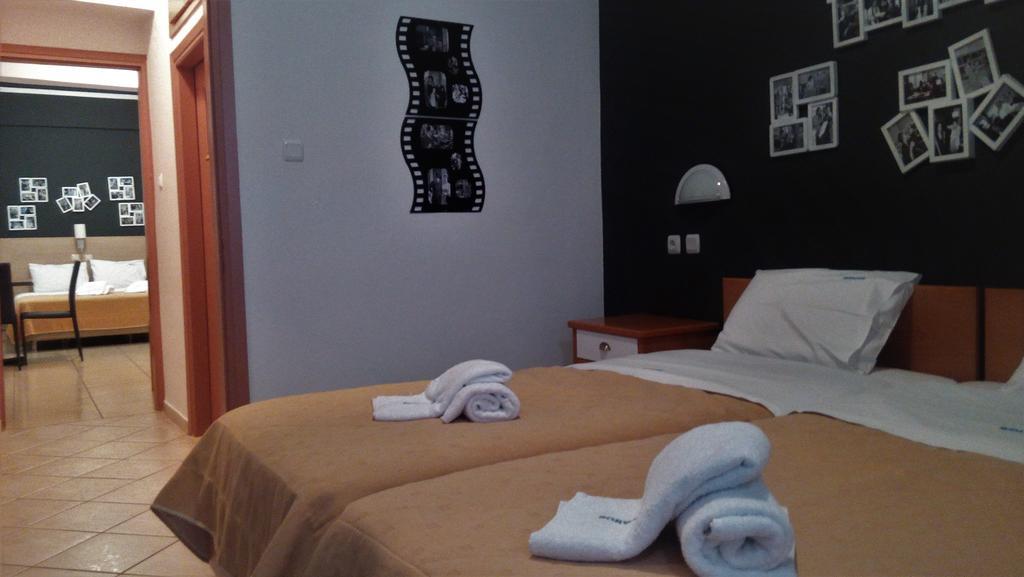 Iridanos Hotel Cảng Cảng Antikyra Ngoại thất bức ảnh