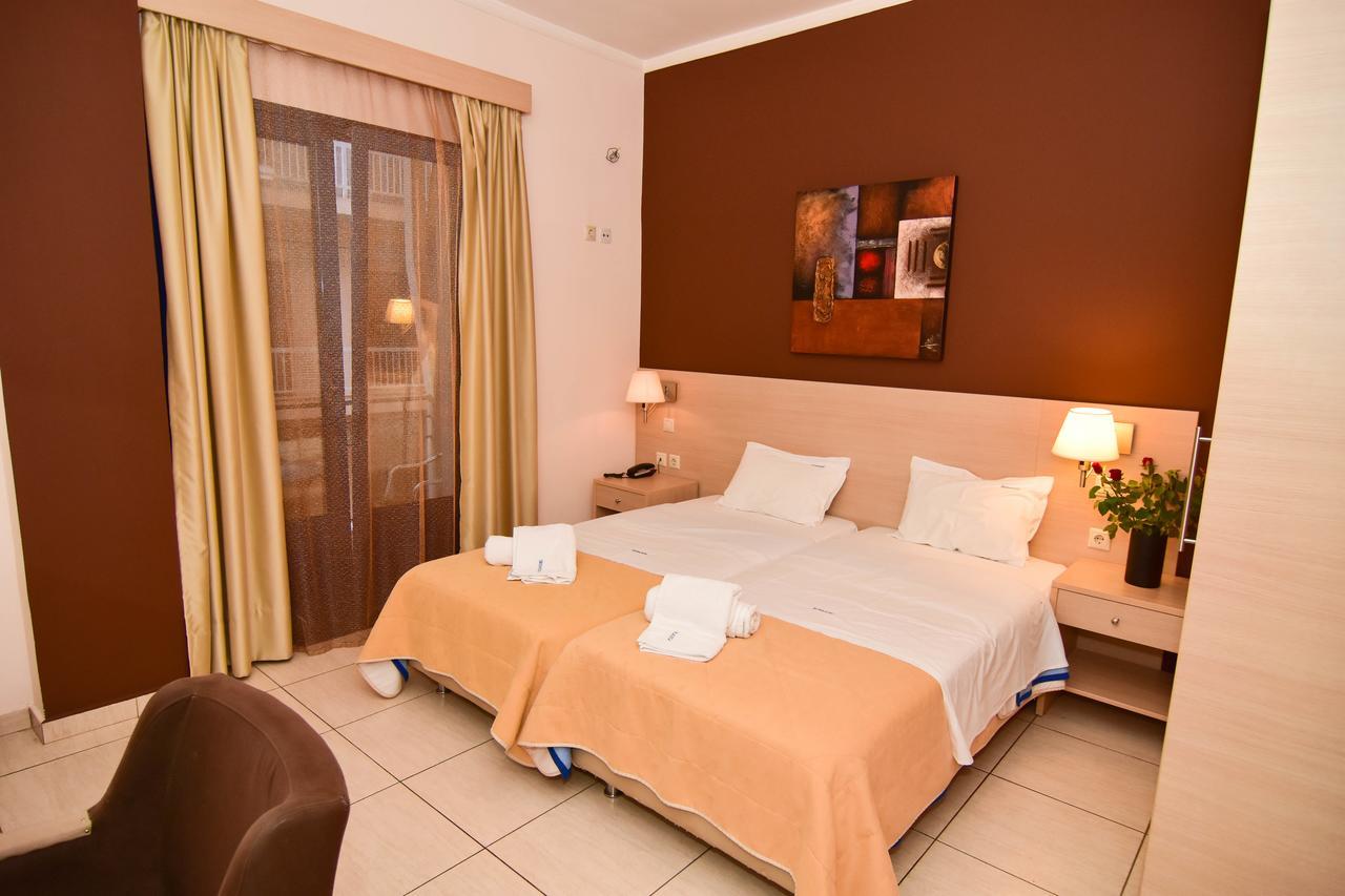 Iridanos Hotel Cảng Cảng Antikyra Ngoại thất bức ảnh