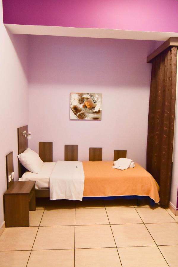 Iridanos Hotel Cảng Cảng Antikyra Ngoại thất bức ảnh
