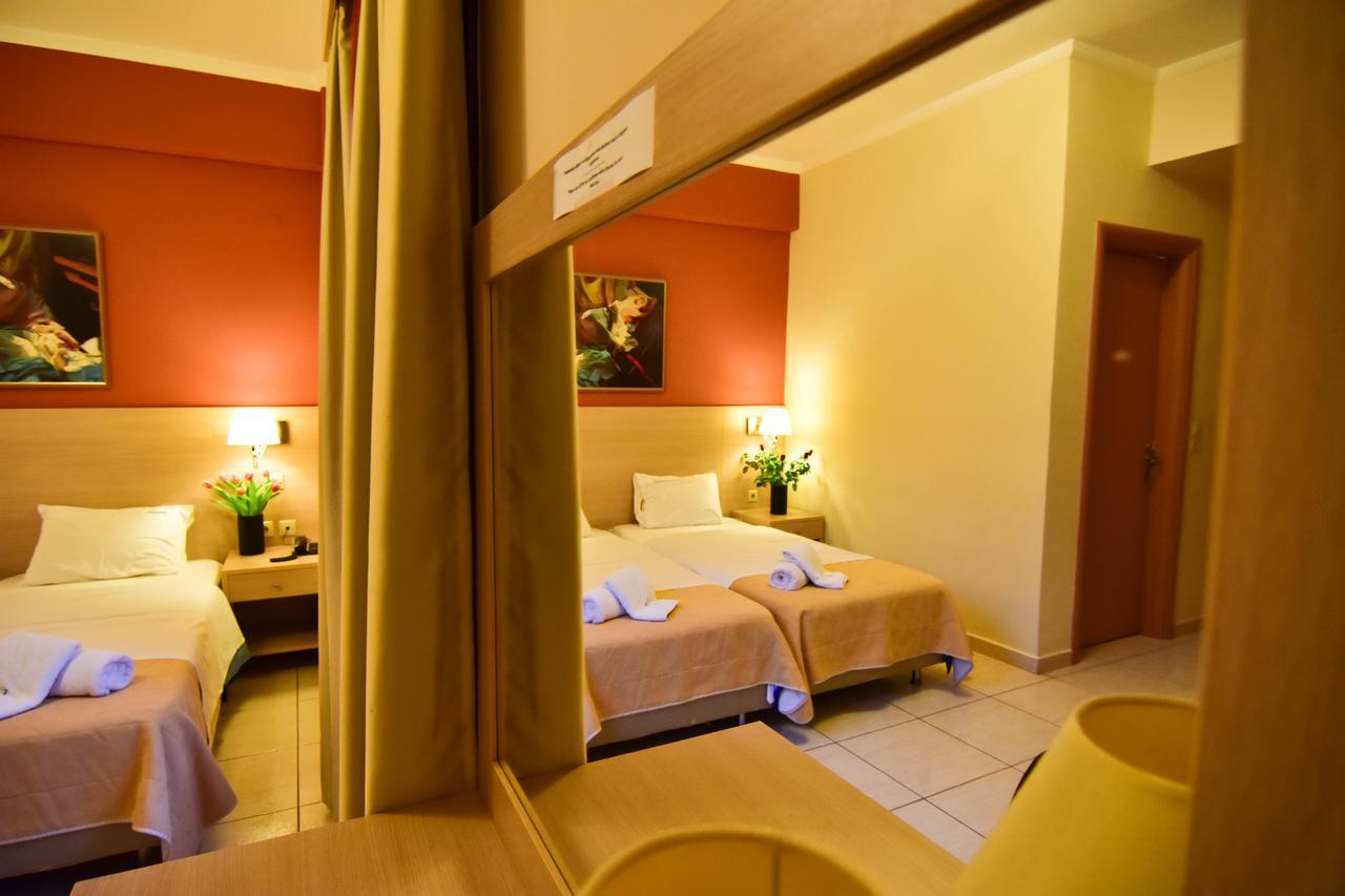 Iridanos Hotel Cảng Cảng Antikyra Ngoại thất bức ảnh