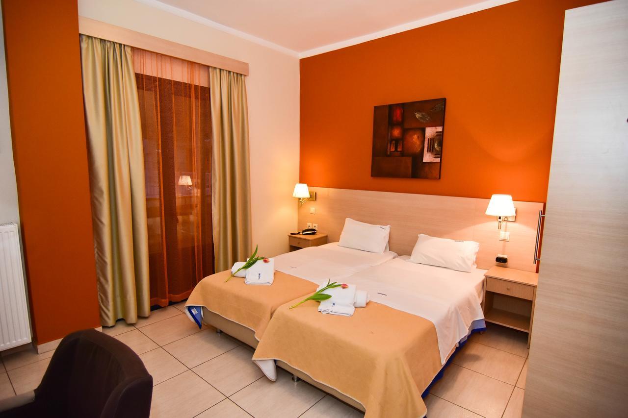 Iridanos Hotel Cảng Cảng Antikyra Ngoại thất bức ảnh