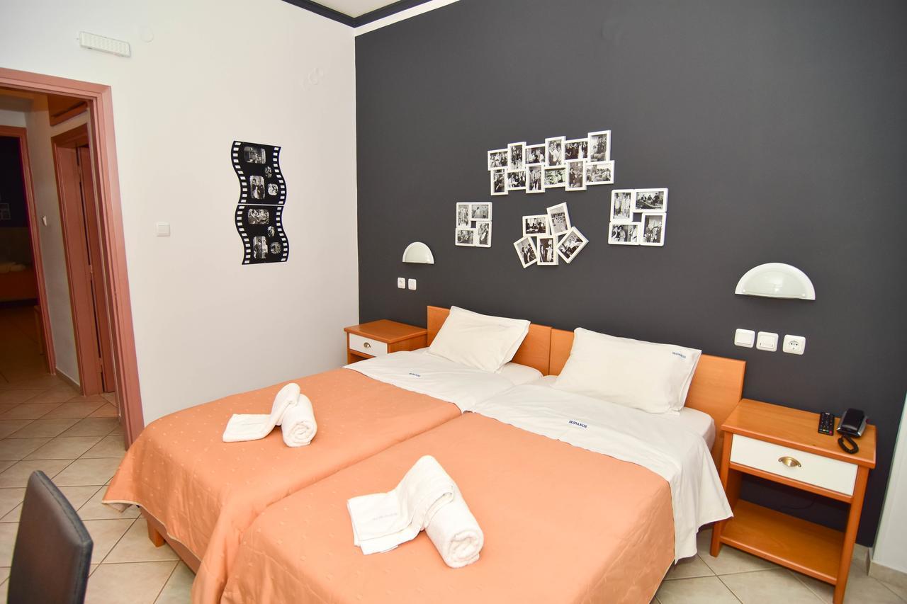 Iridanos Hotel Cảng Cảng Antikyra Ngoại thất bức ảnh
