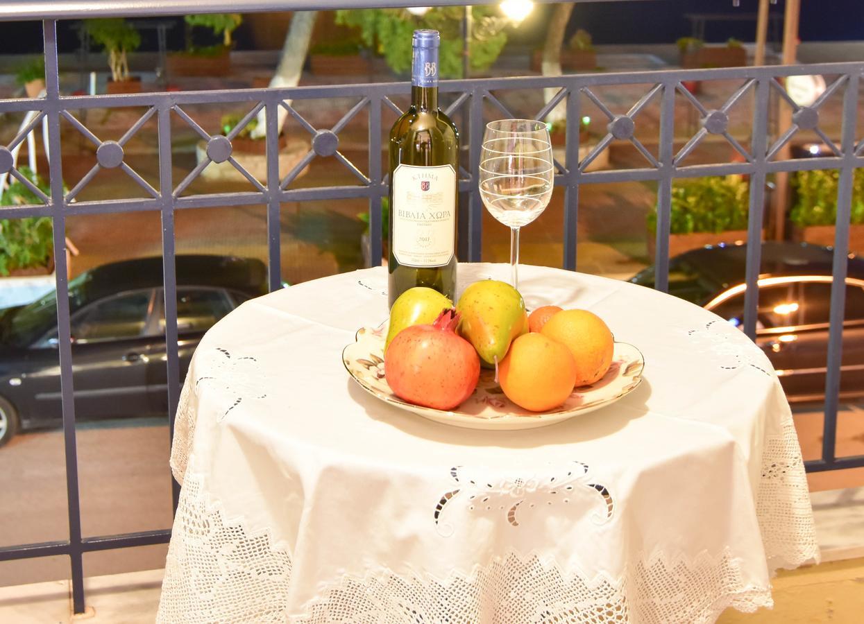 Iridanos Hotel Cảng Cảng Antikyra Ngoại thất bức ảnh